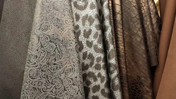 fabric-657038_1280 Textilindustrie (Symbolbild)