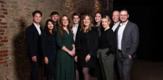 Vorstand der Wirtschaftsjunioren Osnabrück (von links): Jasper Rupietta, Julia Richter, Tobias Vinke, Janna Harbaum, Hendrik Kaufmann, Victoria Reker, Luisa Gröninger, Jennifer Otto, Björn Harke, Björn Bittner. / Foto: Drehteam GmbH