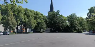 Pastor-Karwehl-Platz