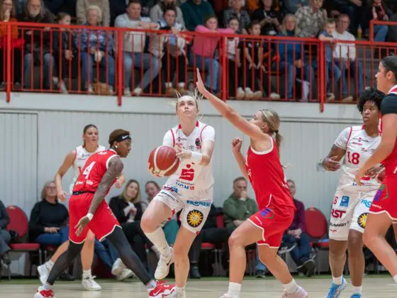 GiroLive-Panthers vs. TC Herne 1880. / Foto: Alexander Reinhard