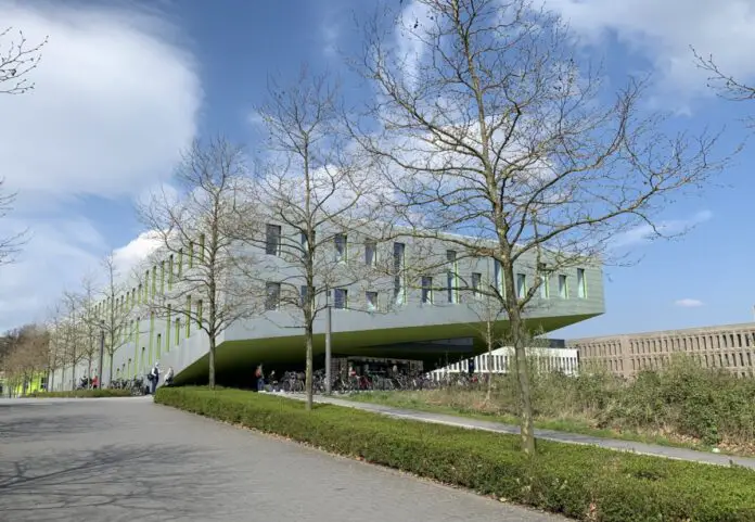 Hochschule Osnabrück, Campus Westerberg / Foto: Guss
