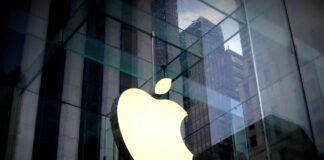 An der Spitze des Hitech-Konzerns könnte es schon im nächsten Jahr zu einer Wachablösung kommen.