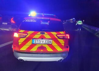 PKW schleudern auf A1 bei Greven umher: War Müdigkeit am Steuer im Spiel?