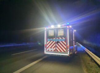Unfall bei Überholmanöver auf Autobahn – Rettungskräfte rücken bei Ibbenbüren aus