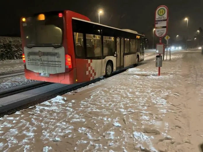 Osnabrücker Bus im Winter. / Foto: Dominik Lapp in Osnabrück (Gesamtstadt)
