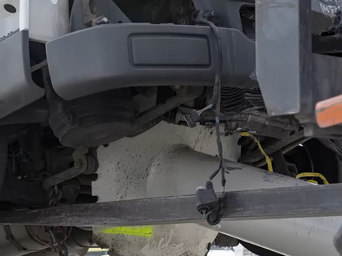 Wie mobile Sperren den Osnabrücker Weihnachtsmarkt vor Fahrzeugangriffen schützen sollen Crashtest der Firma Hörmann mit einer mobilen Straßensperre. / Foto: Hörmann