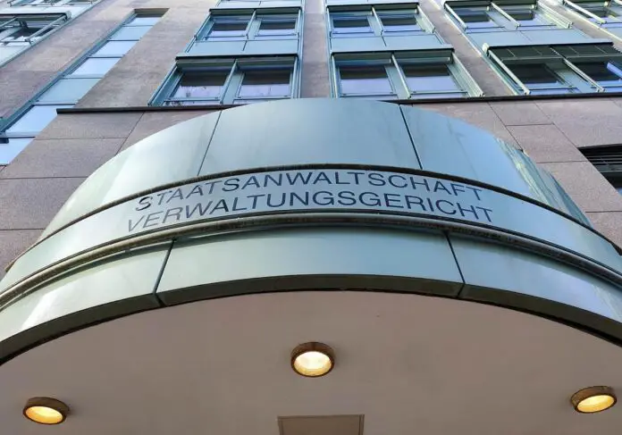 Staatsanwaltschaft und Verwaltungsgericht