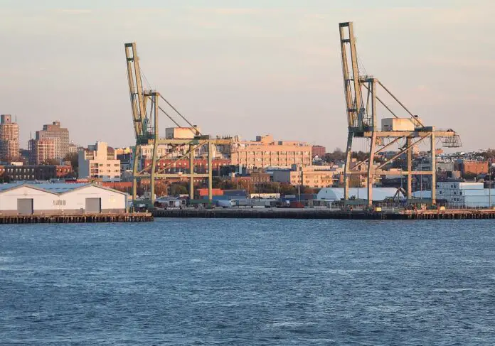 Industrieanlagen (Archiv)