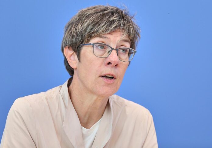 Annegret Kramp-Karrenbauer