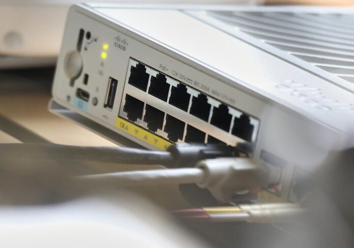 Netzwerk-Patchpanel (Archiv)