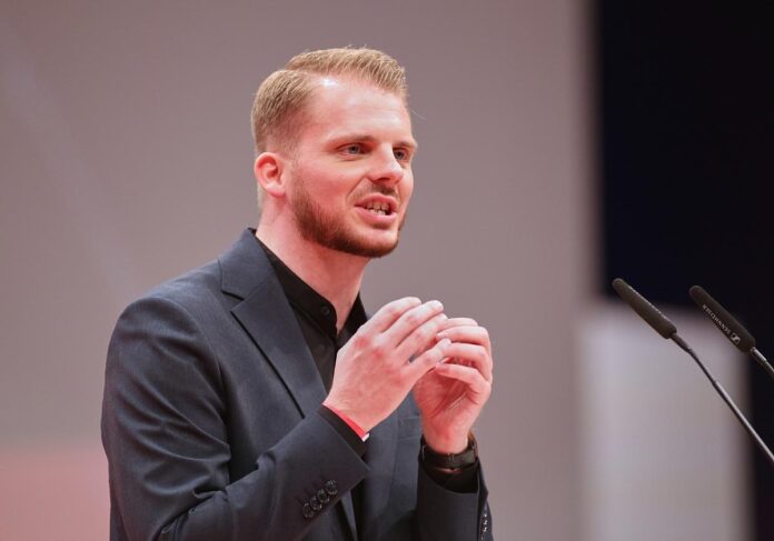 dts_image_72735_psnbsmrapg_315_1200_840.jpg Tim Klüssendorf