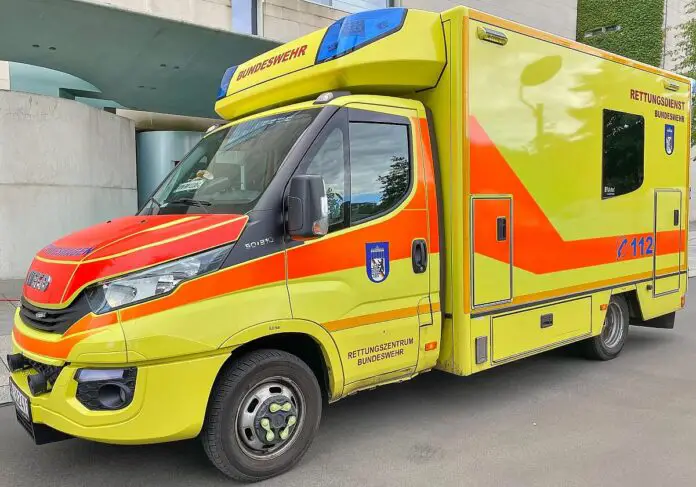 dts_image_78790_mbsoeesrfh_315_1200_840.jpg Rettungswagen (Archiv)
