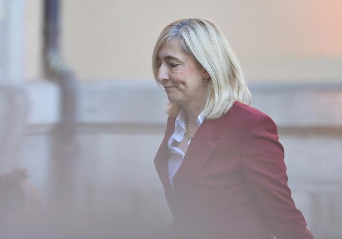 dts_image_85520_gssriahimg_315_1200_840.jpg Nina Warken