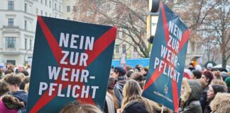 Anti-Wehrdienst-Demo am