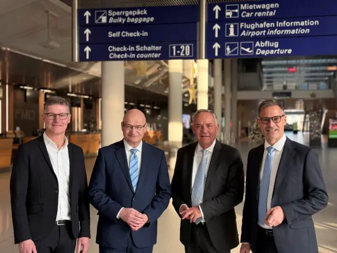 Die alte und neue Führungsspitze am FMO (v.l.n.r.): Tilman Fuchs, Dr. Martin Sommer, Prof. Dr. Rainer Schwarz, Andrés Heinemann