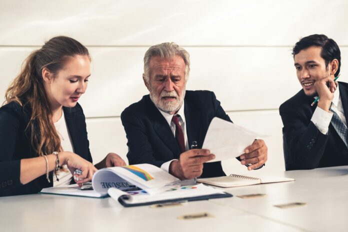 getty-images-eX-0sHhirNA-unsplash Besprechung mit