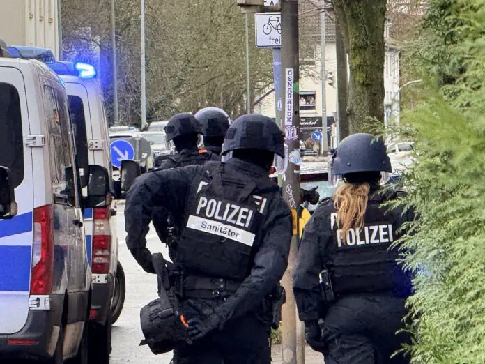 IMG_2313 Einsatz in der Natruper straße 1m 9.12.2025