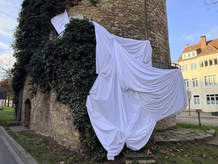 OUT/THERE Installation am Bürgerhorsam in Osnabrück