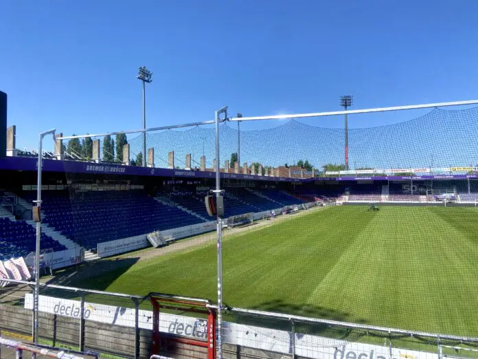 Blick aus der Ostkurve