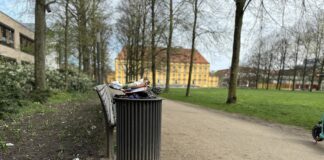 Mülleimer im Schlossgarten