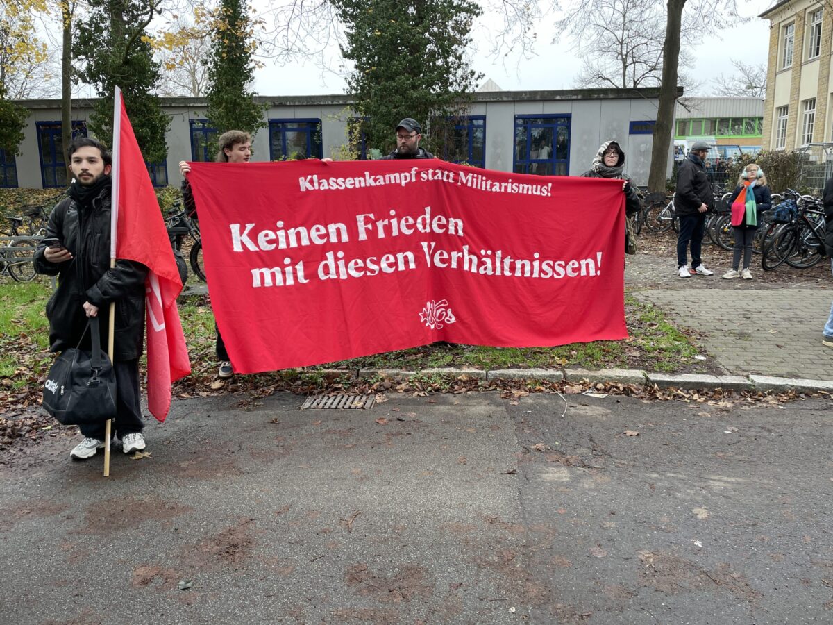 Streik gegen Musterungspflicht. / Foto: Dominik Lapp