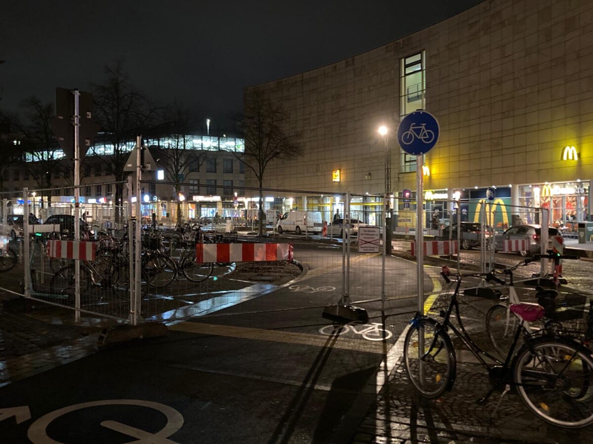 Abgesperrter Radboulevard. / Foto: Dominik Lapp