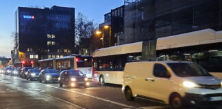 Stau auf dem Neumarkt