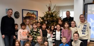 Geschmückter Weihnachtsbaum. / Foto: Polizei Bramsche