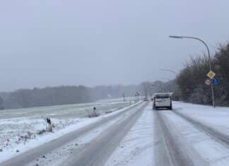 Winterliche Straße in Osnabrück. / Foto: Pohlmann